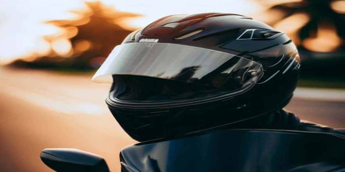 Are There Motorcycle Helmet Law In Florida? Know The Secret